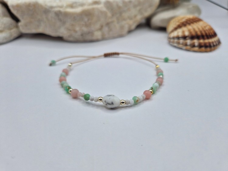 Bransoletka z opalem i chryzoprazem z zapięciem makramowym